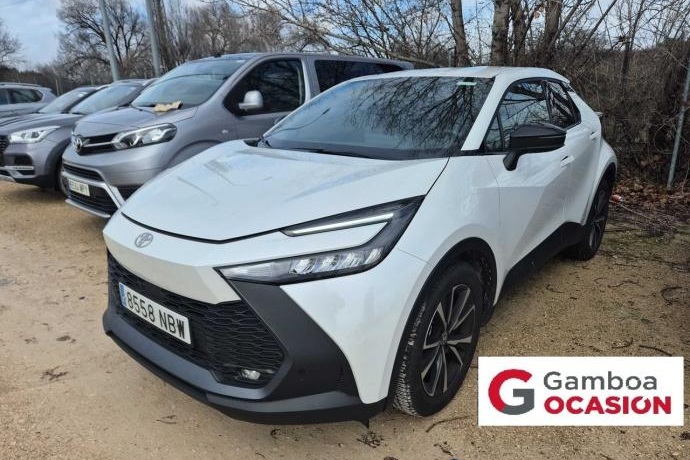 TOYOTA C-HR 1.8 Advance Hybrid 140