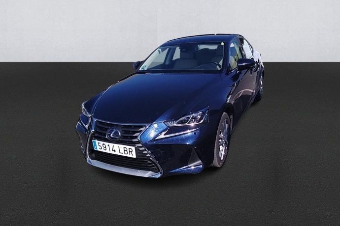 LEXUS IS 2.5 300h Executive Parking