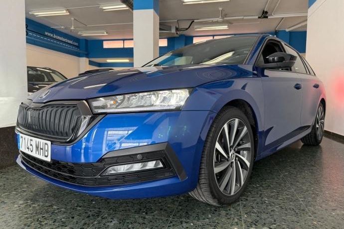 SKODA OCTAVIA Combi 1.5 TSI M-HEV AUTO
