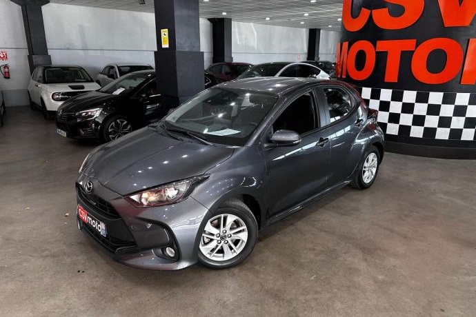 MAZDA 2 1.5 85 kW (116 CV) CVT Centre-line