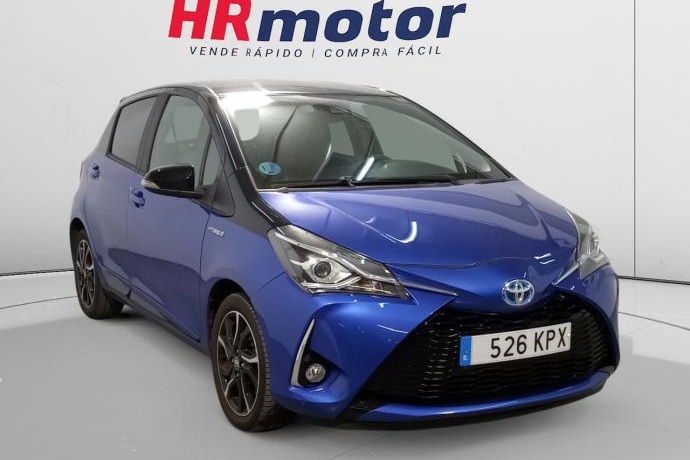 TOYOTA YARIS HYBRID ADVANCE