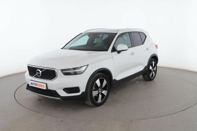 VOLVO XC40 2.0 D3 Momentum 2WD