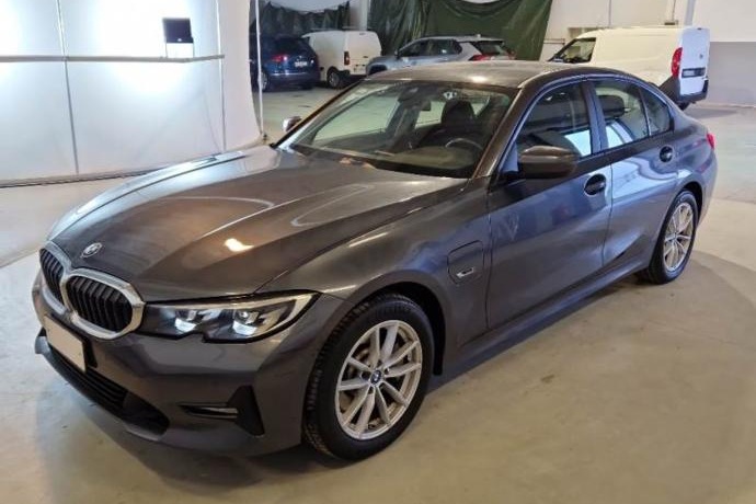 BMW SERIE 3 330e