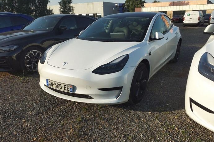 TESLA MODEL 3 RWD