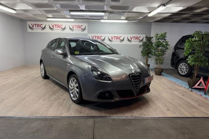 ALFA ROMEO GIULIETTA 2.0 JTDm Distinctive