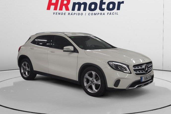 MERCEDES-BENZ GLA GLA 200 d Urban 100 kW (136 CV)