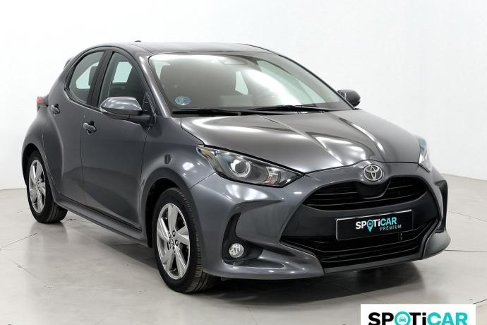 TOYOTA YARIS 1.5 120H Active Plus