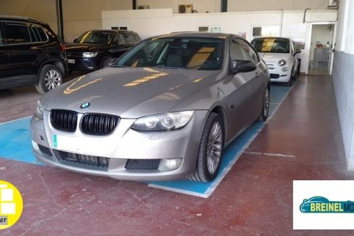 BMW SERIE 3 320d Attiva