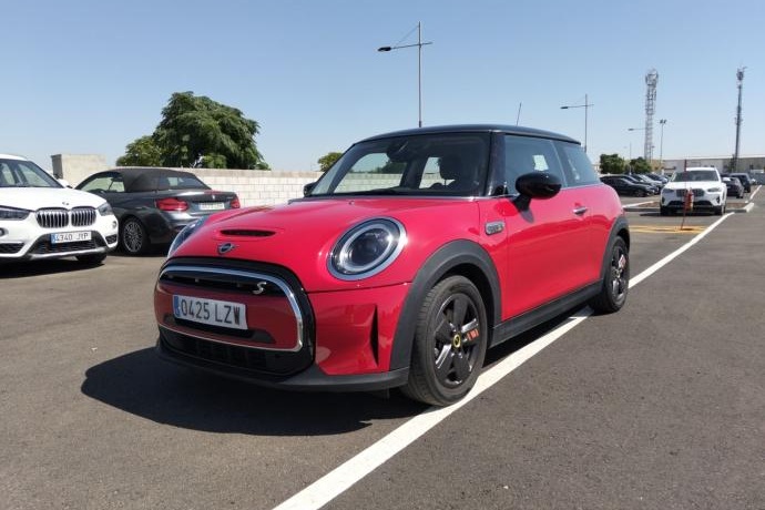 MINI COOPER SE 135 kW (184 CV)