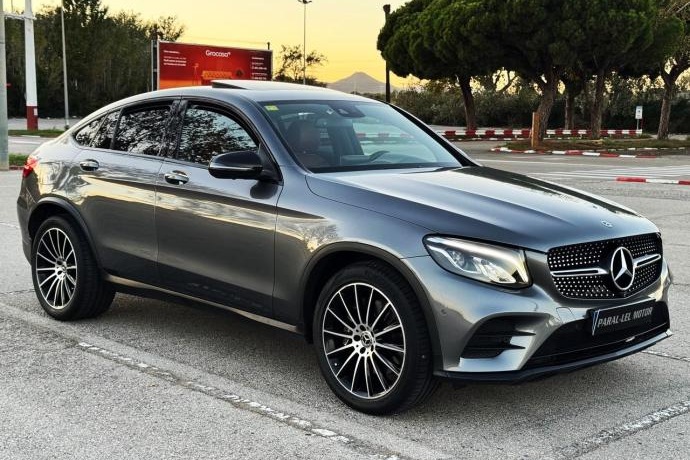 MERCEDES-BENZ GLC COUPE 220d AMG LINE AUTO. con TECHO SOLAR, CUERO COMPLETO...