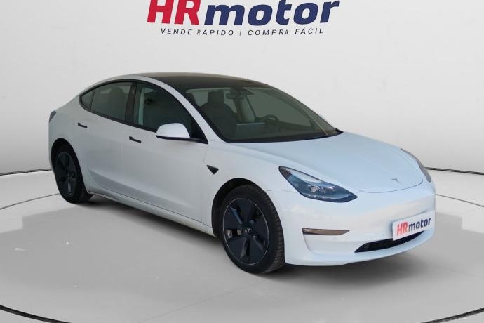 TESLA MODEL 3 Standard Plus RWD