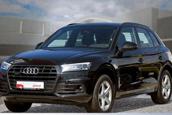 AUDI Q5 TFSI quattro S tronic sport