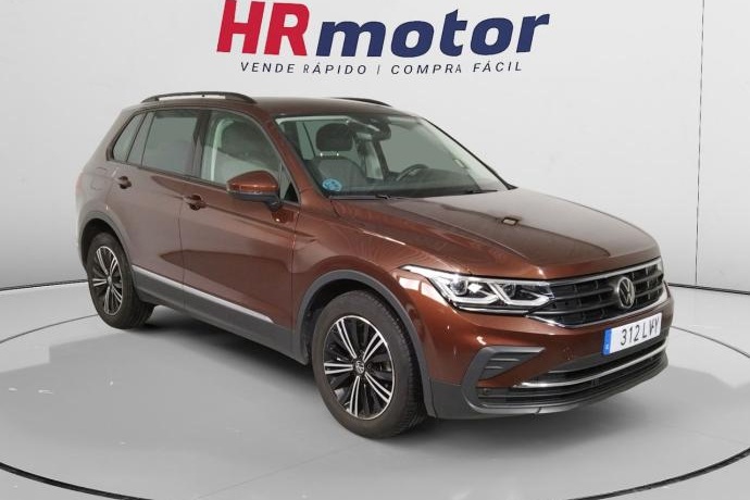 VOLKSWAGEN TIGUAN Life