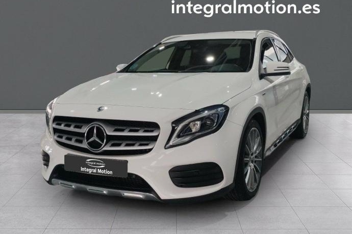 MERCEDES-BENZ GLA GLA 200