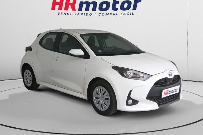 TOYOTA YARIS 1.5 120H Business