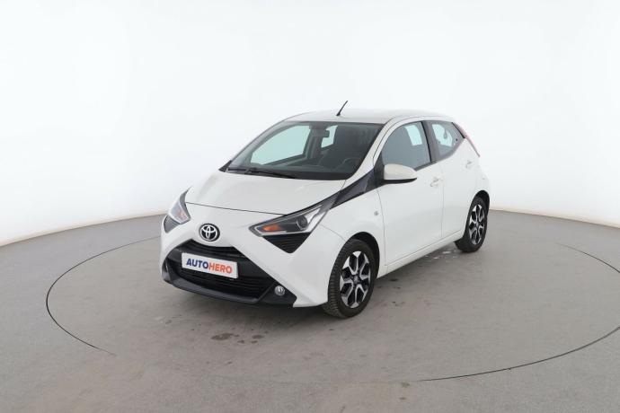 TOYOTA AYGO 1.0 X-Clusiv