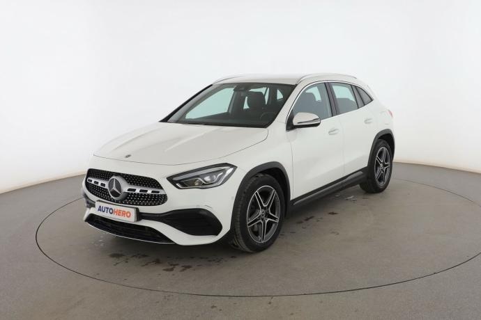 MERCEDES-BENZ GLA 200 D AMG LINE