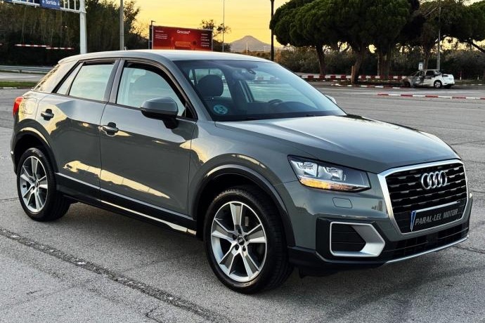 AUDI Q2 DESIGN 35 TFSI S TRONIC con LEVAS, CONTROL DE VELOCIDAD...
