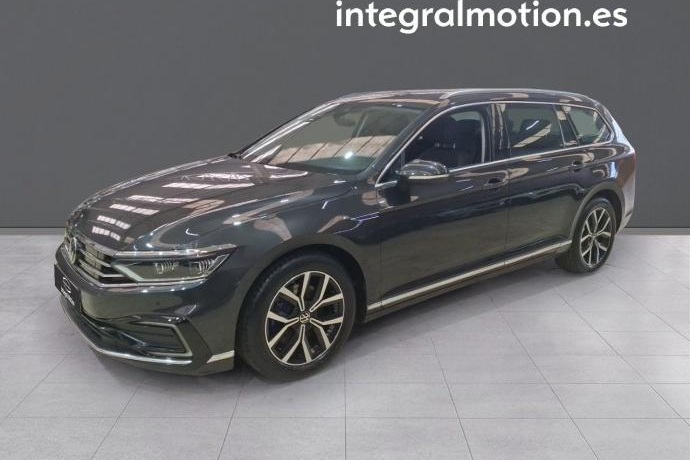 VOLKSWAGEN PASSAT Variant GTE 1.4 TSI e-Power 115kW + 85kW