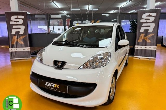 PEUGEOT 107 3p Urban Move 1.0i 68