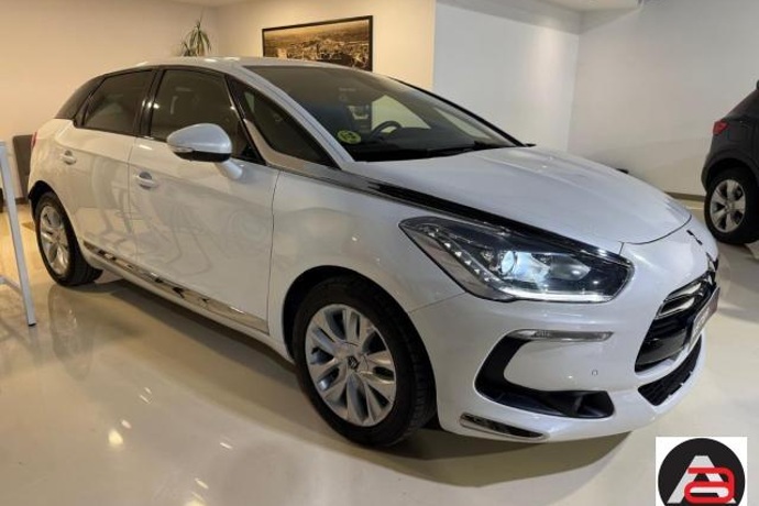 DS AUTOMOBILES DS 5 HDi 160 Design