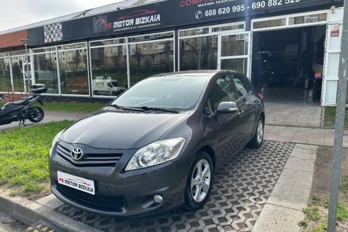 TOYOTA AURIS 5p 2.0 D-4D DPF Active