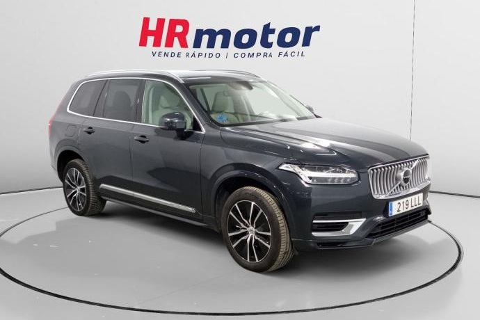 VOLVO XC90 T8 Momentum Plug-In Hybrid AWD