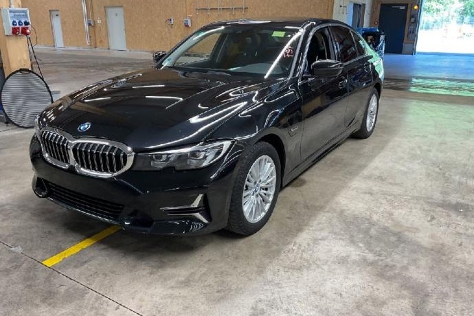 BMW SERIE 3 330e