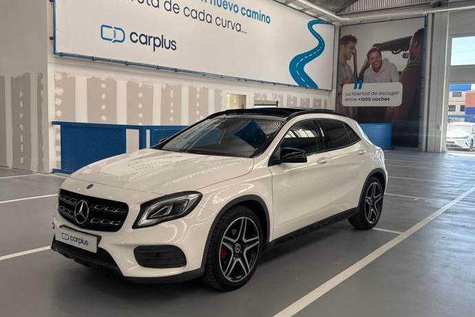 MERCEDES-BENZ GLA 200 D