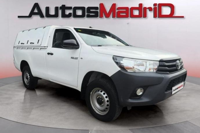 TOYOTA HILUX 2.4 D-4D Cabina Sencilla GX