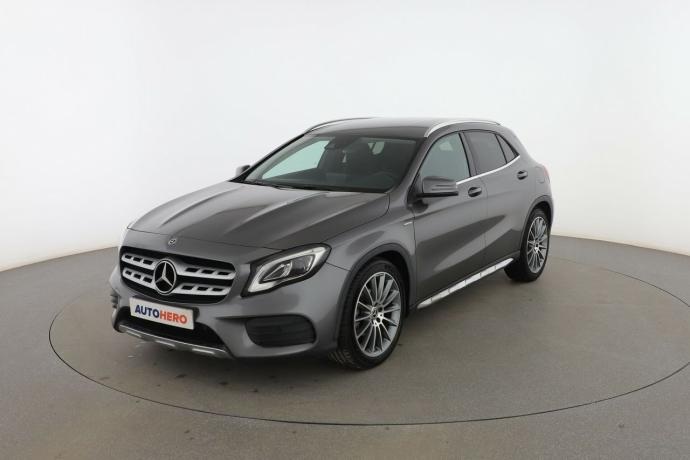 MERCEDES-BENZ GLA 180 Edition