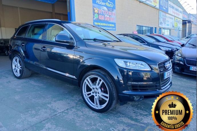 AUDI Q7 4.2  FSI V8