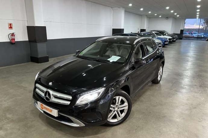 MERCEDES-BENZ GLA GLA 200 D URBAN