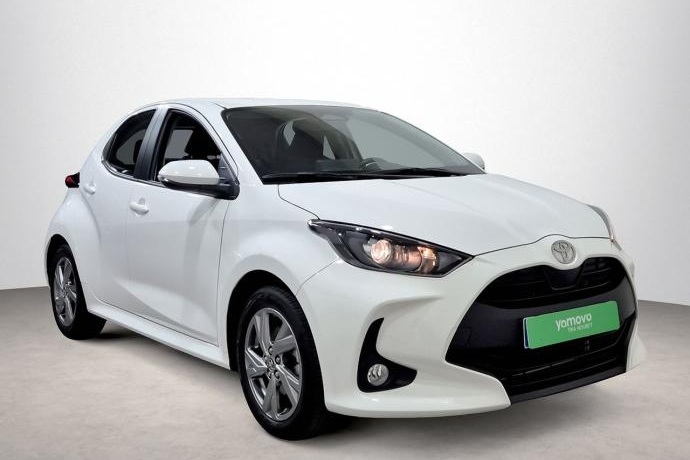 TOYOTA YARIS 1.5 120H Business Plus