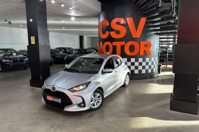 TOYOTA YARIS 1.5 120H Active Plus