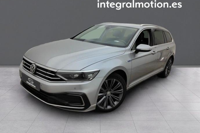 VOLKSWAGEN PASSAT Variant 1.4 TSI DSG6 GTE Business 5d