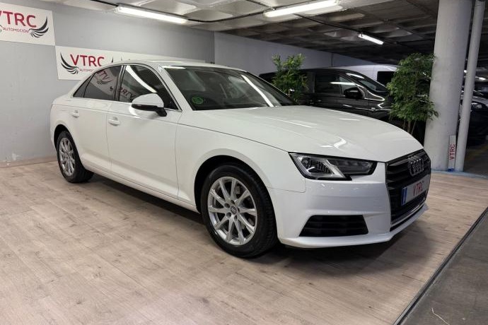AUDI A4 2.0TDi Advance