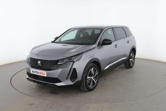 PEUGEOT 5008 1.2 PureTech Allure