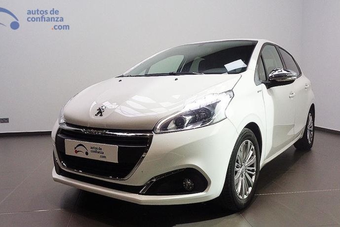 PEUGEOT 208 1.2 STYLE PURETECH