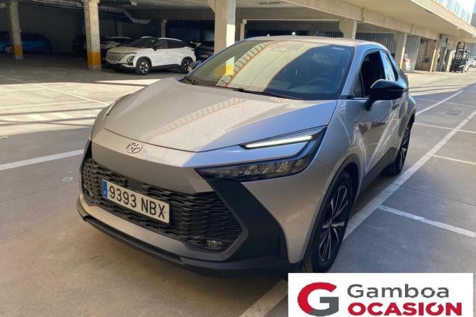 TOYOTA C-HR 1.8 Advance Hybrid 140