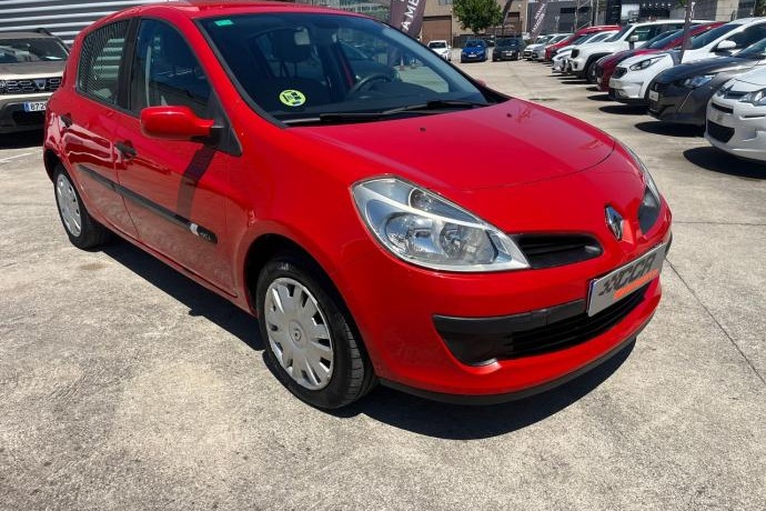 RENAULT CLIO 1.5 DCI  85 CV CONFORT DYNAMIQUE 5P