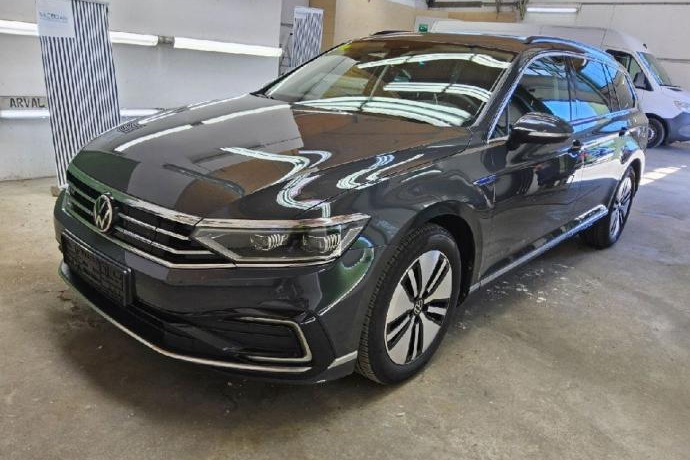 VOLKSWAGEN PASSAT Variant GTE 1.4 TSI e-Power 115kW + 85kW