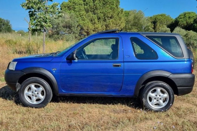 LAND-ROVER FREELANDER 4X4