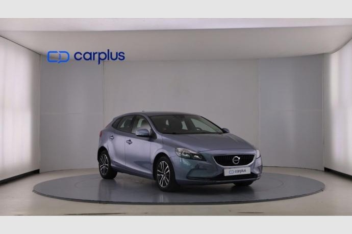 VOLVO V40 2.0 D2 Momentum