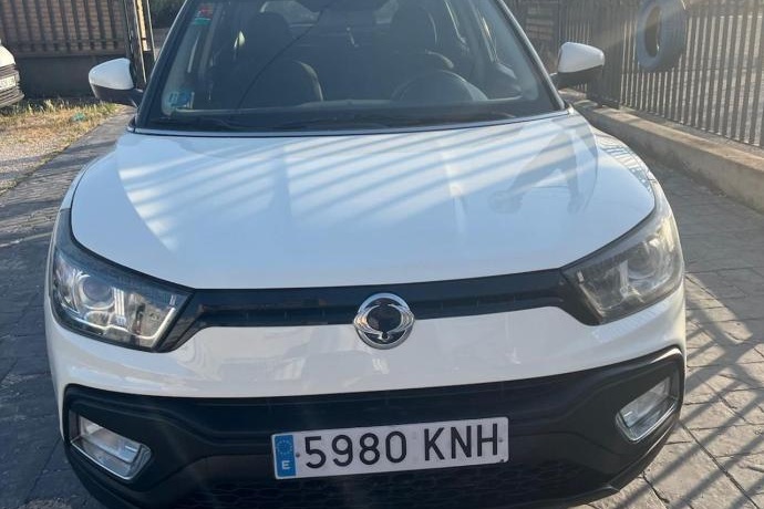 SSANGYONG XLV G 16