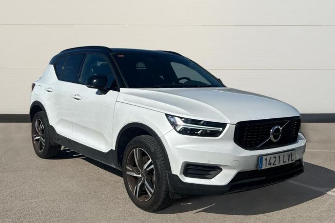 VOLVO XC40 2.0 B4 G R-DESIGN AUTO 4WD 197 5P