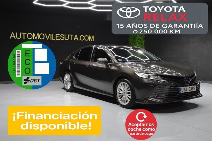 TOYOTA CAMRY 2.5 220H Luxury