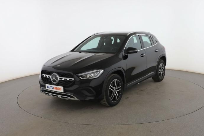 MERCEDES-BENZ GLA 200 d Progressive