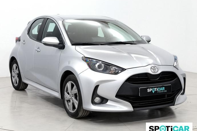 TOYOTA YARIS 1.5 120H Active Plus