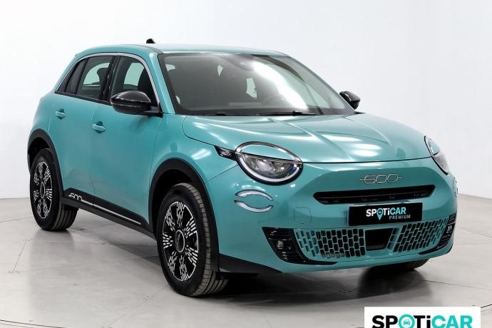 FIAT 600 600 MHEV 1.2 74kW (100CV) DDCT